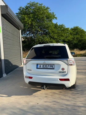 Mitsubishi Outlander 2.0 Plug-in Hybrid , снимка 7