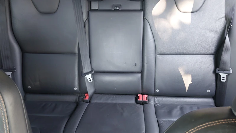 Volvo XC60, снимка 13 - Автомобили и джипове - 52327484