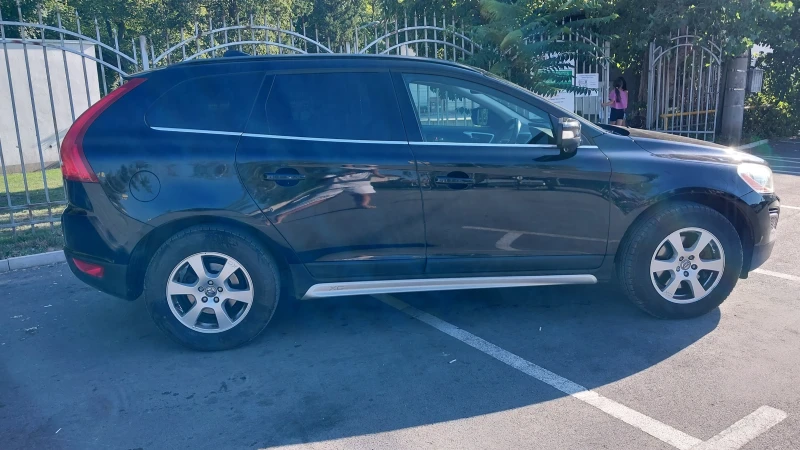 Volvo XC60, снимка 8 - Автомобили и джипове - 52327484
