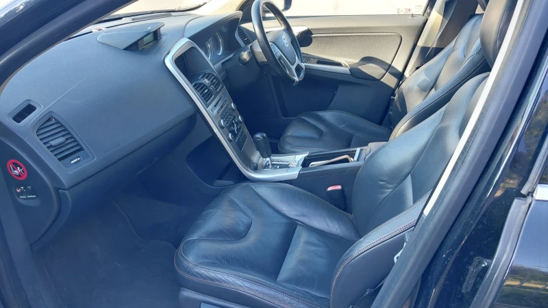 Volvo XC60, снимка 11 - Автомобили и джипове - 52327484