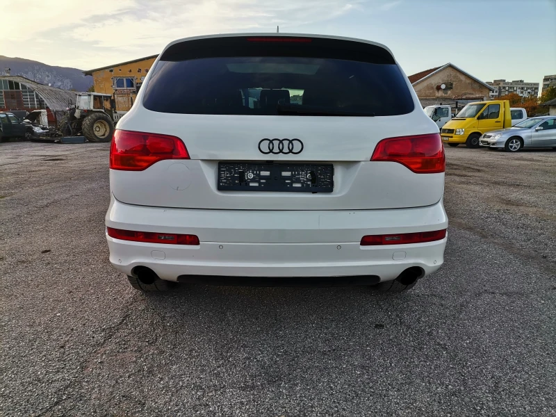 Audi Q7 S-line* Панорама* Камера* Дисктроник, снимка 4 - Автомобили и джипове - 52339294