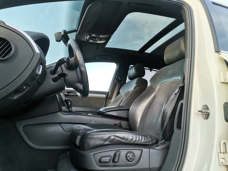 Audi Q7 S-line* Панорама* Камера* Дисктроник, снимка 11 - Автомобили и джипове - 52339294