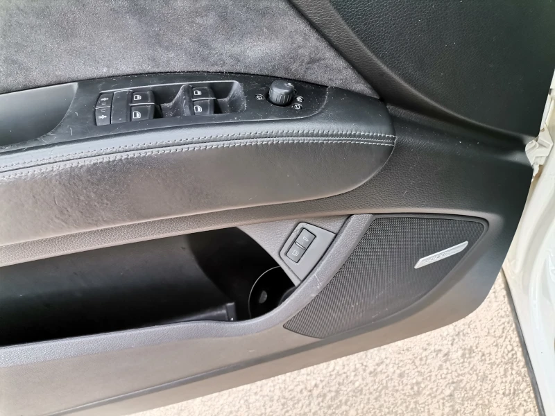 Audi Q7 S-line* Панорама* Камера* Дисктроник, снимка 17 - Автомобили и джипове - 52339294