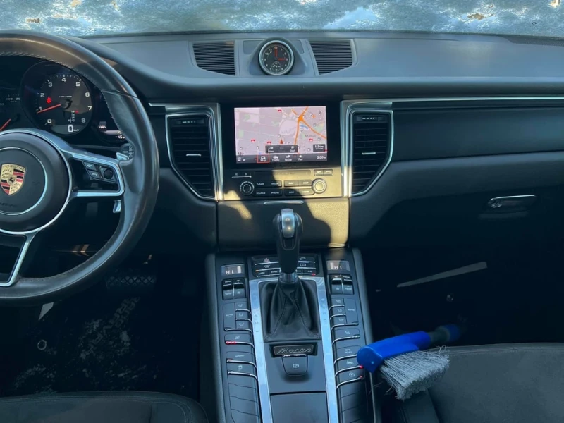Porsche Macan * AWD 4dr * CARFAX * БЕЗ ПЪРВОНАЧАЛНА ВНОСКА, снимка 8 - Автомобили и джипове - 52773010