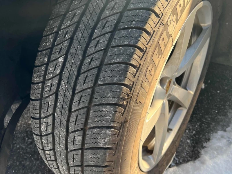 Porsche Macan * AWD 4dr * CARFAX * БЕЗ ПЪРВОНАЧАЛНА ВНОСКА, снимка 6 - Автомобили и джипове - 52773010