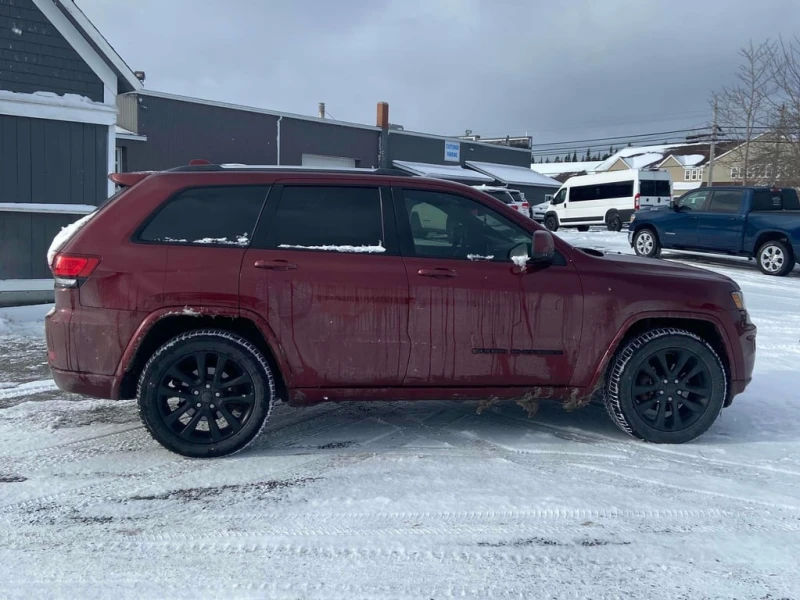 Jeep Grand cherokee 2019 Altitude * CARFAX * БЕЗ ПЪРВОНАЧАЛНА ВНОСКА, снимка 4 - Автомобили и джипове - 52820084
