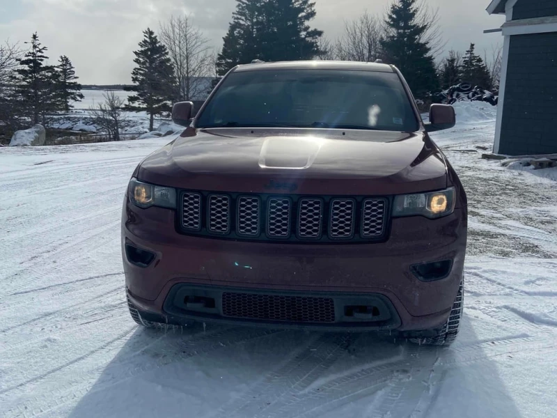 Jeep Grand cherokee 2019 Altitude * CARFAX * БЕЗ ПЪРВОНАЧАЛНА ВНОСКА, снимка 2 - Автомобили и джипове - 52820084