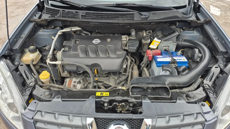 Nissan Qashqai 2.0i ПАНОРАМА ОТЛИЧЕН, снимка 15 - Автомобили и джипове - 53096054