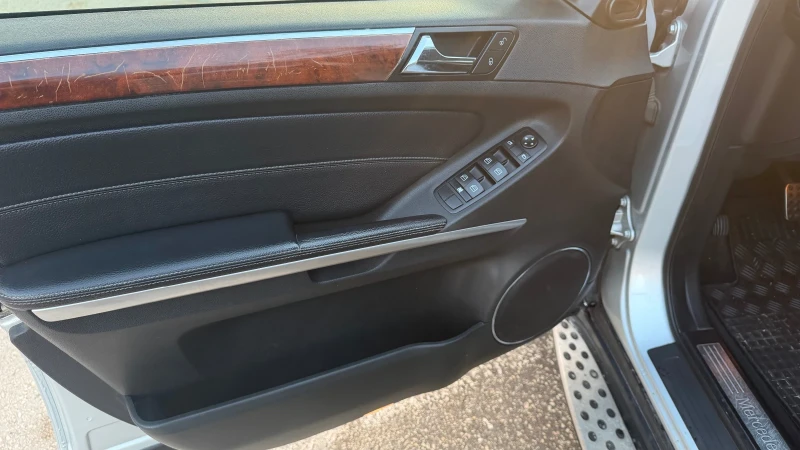 Mercedes-Benz GL 320 V6 3.0 diesel 224, снимка 12 - Автомобили и джипове - 53422463