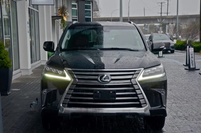 Lexus LX 570 MARK LEV* 360 CAM* ОБДУХВАНЕ* ШИБИДАХ* 6+ 1* КЕЙЛЕ, снимка 2 - Автомобили и джипове - 53506664