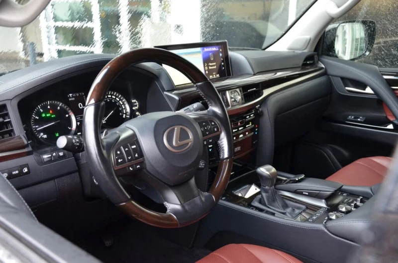 Lexus LX 570 MARK LEV* 360 CAM* ОБДУХВАНЕ* ШИБИДАХ* 6+ 1* КЕЙЛЕ, снимка 11 - Автомобили и джипове - 53506664