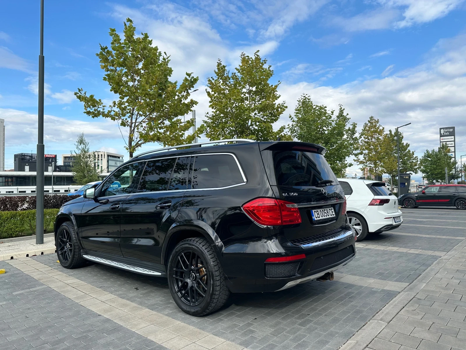 Mercedes-Benz GL 350 AMG Pack / 7 Местен / 360 / Harmon Kardon  - изображение 7