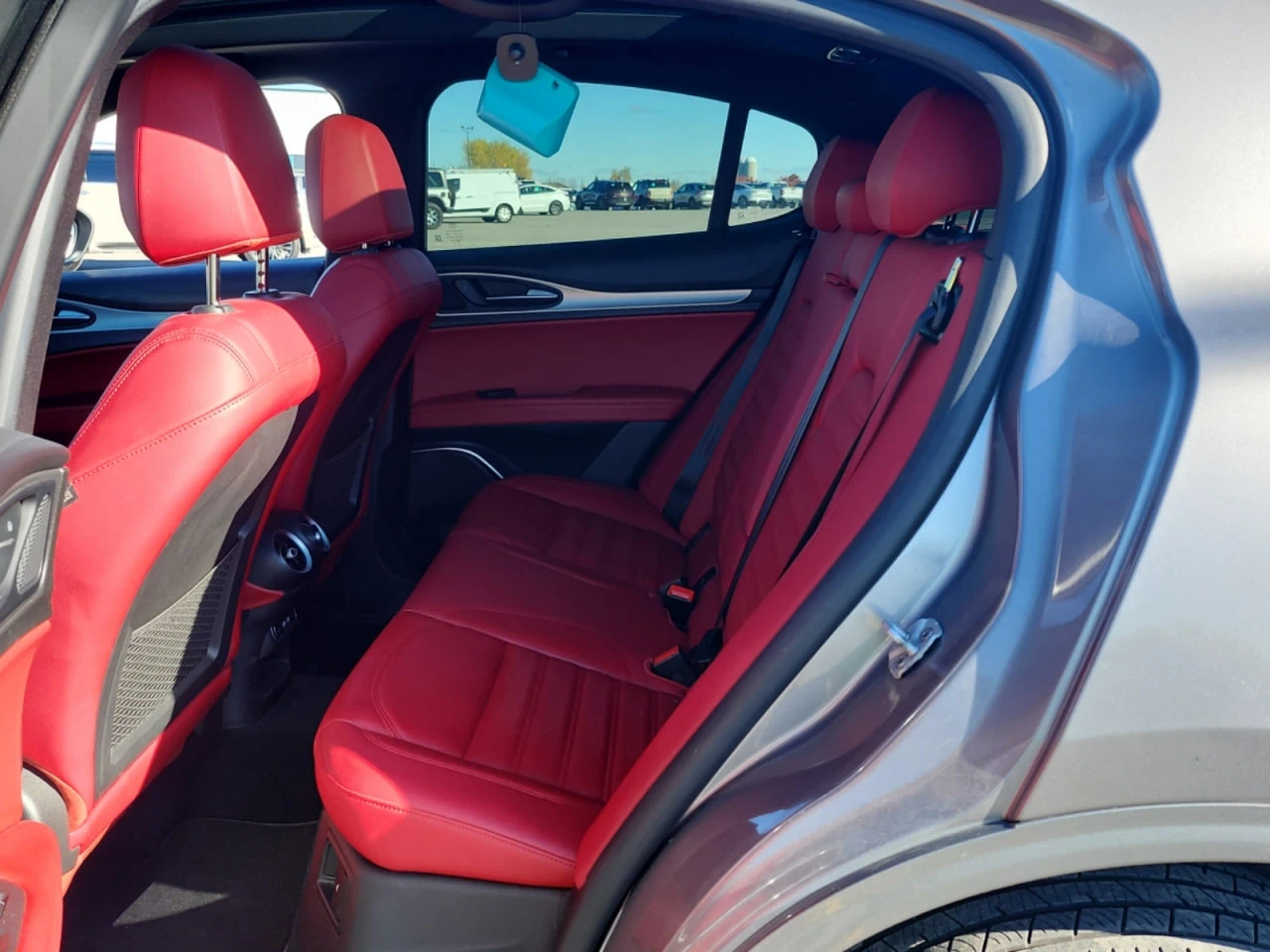 Alfa Romeo Stelvio TI SPORT* CARFAX* АВТОФИНАНС БЕЗ ПЪРВОНАЧАЛНА ВНОС - изображение 6