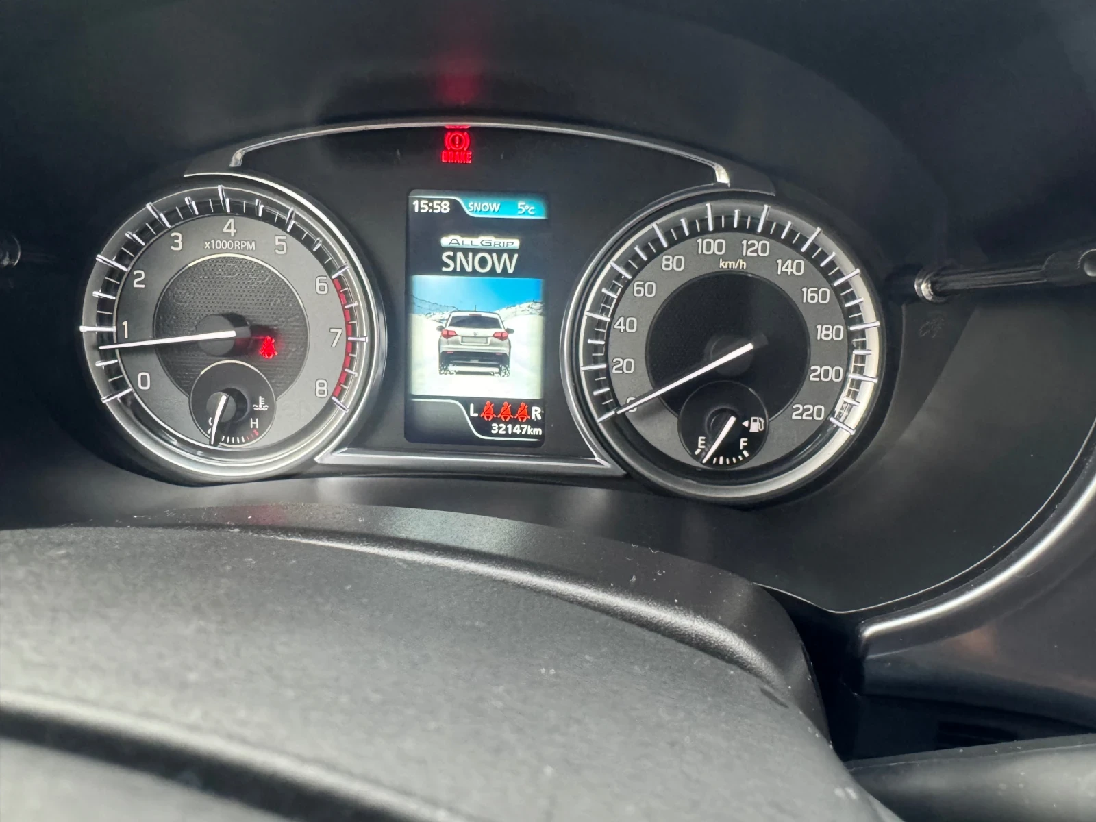 Suzuki Vitara 1.4 Turbo Hybrid    | Mobile.bg   14