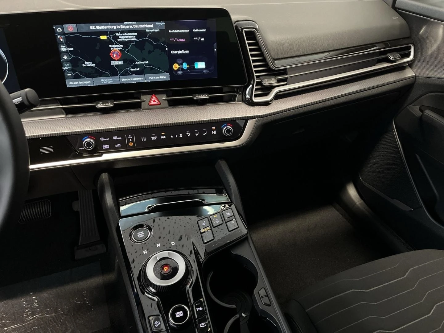 Kia Sportage HYBRID* DISTR* MEMORY* LED* KEYLESS* CARPLAY - изображение 8