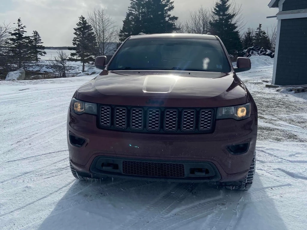 Jeep Grand cherokee 2019 Altitude * CARFAX * БЕЗ ПЪРВОНАЧАЛНА ВНОСКА - изображение 2
