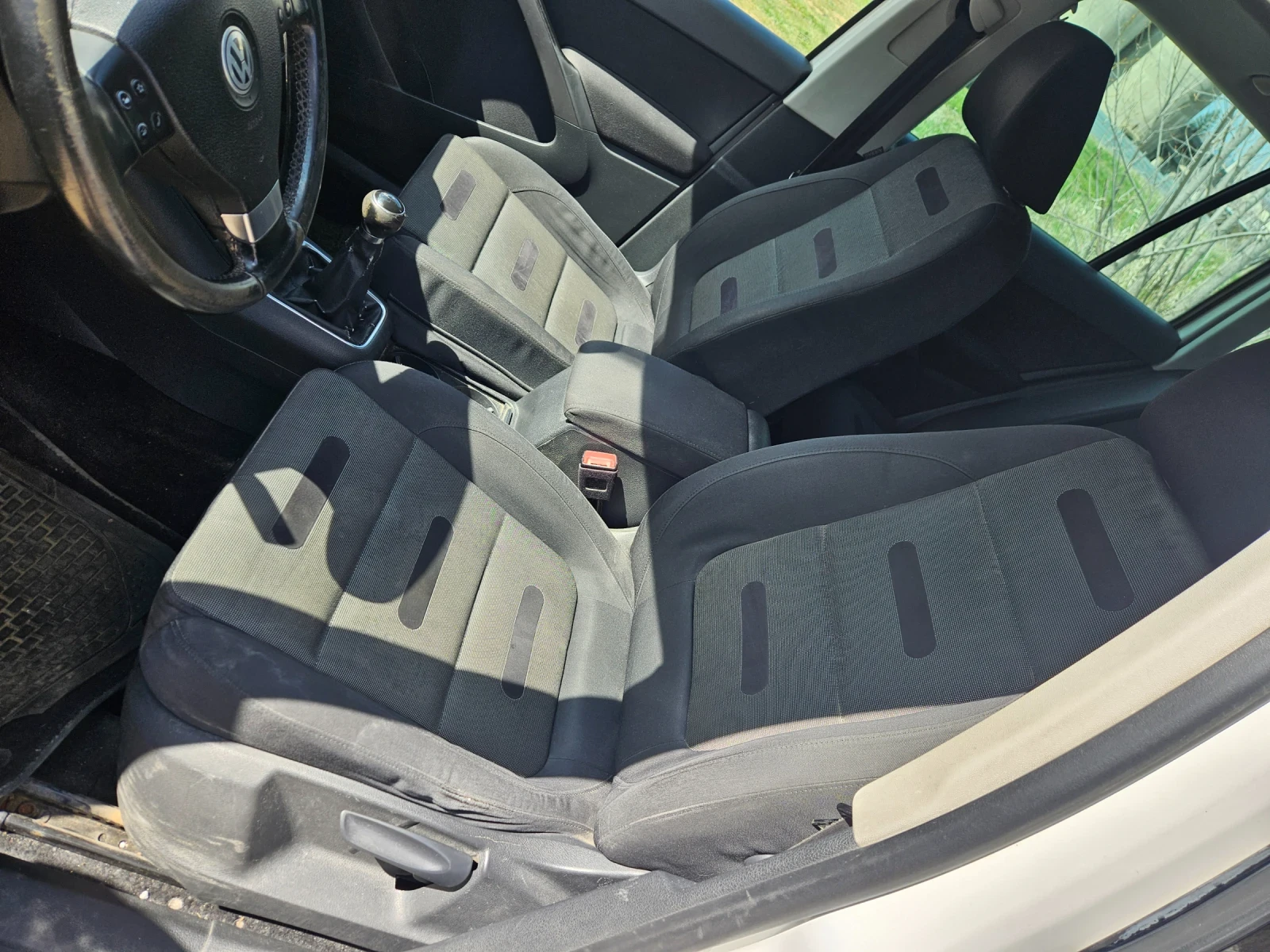 VW Tiguan 2.0дизел 140кс 2010год - 4MOTION, снимка 10 - Автомобили и джипове - 54163128