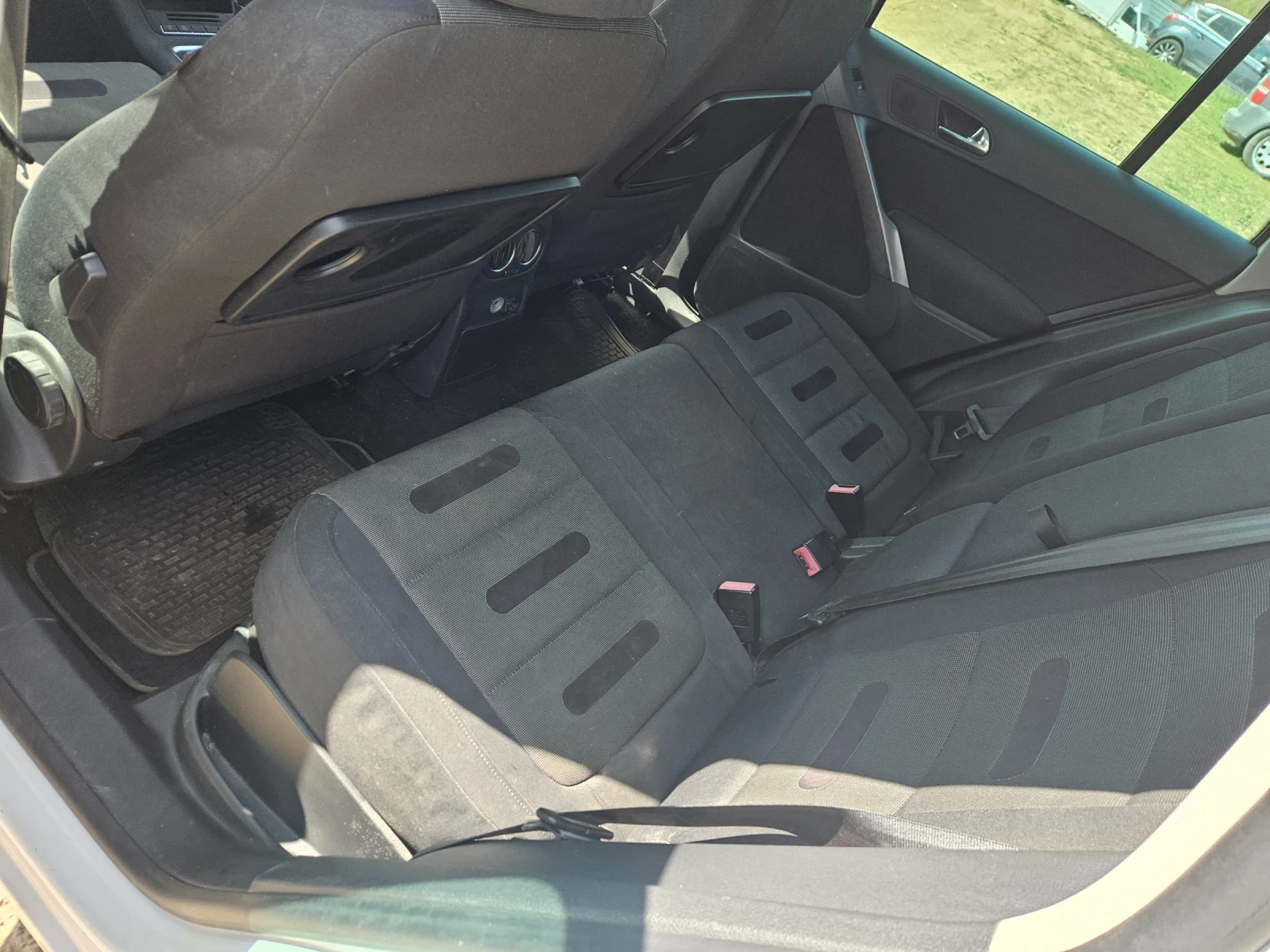 VW Tiguan 2.0дизел 140кс 2010год - 4MOTION, снимка 6 - Автомобили и джипове - 54163128