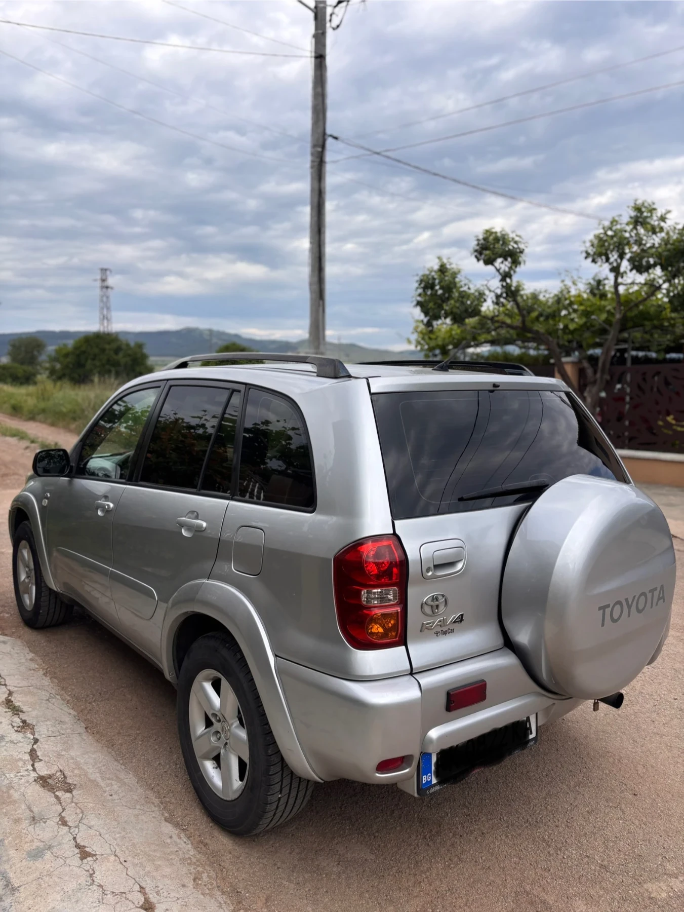 Toyota Rav4 2.0 D-4D, снимка 5 - Автомобили и джипове - 54809162
