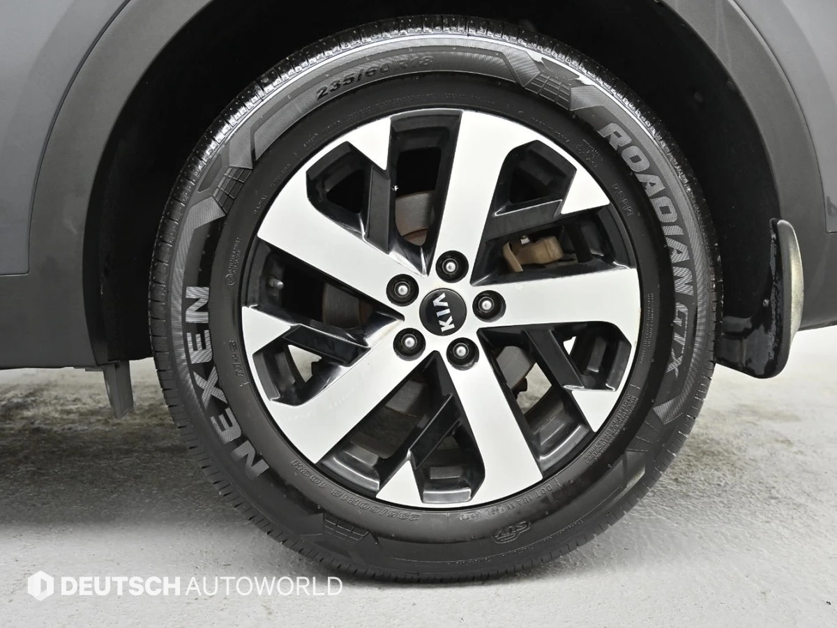 Kia Sorento 2.5T 2WD Noblesse | Distronic | 360 Camera | , снимка 5 - Автомобили и джипове - 54885152
