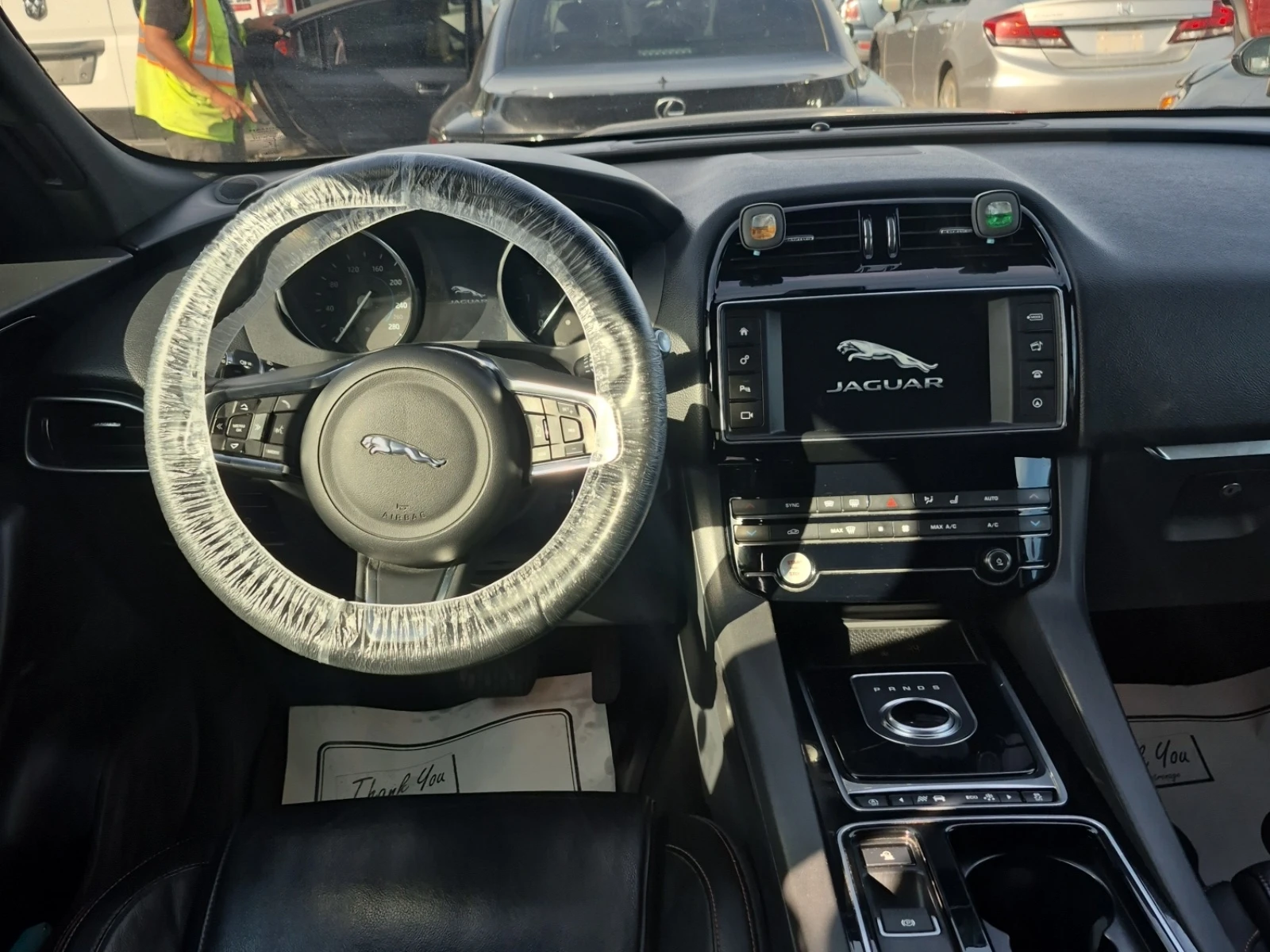 Jaguar F-PACE PRESTIGE 2.0D * * CARFAX * * АВТО КРЕДИТ * * , снимка 6 - Автомобили и джипове - 55153469