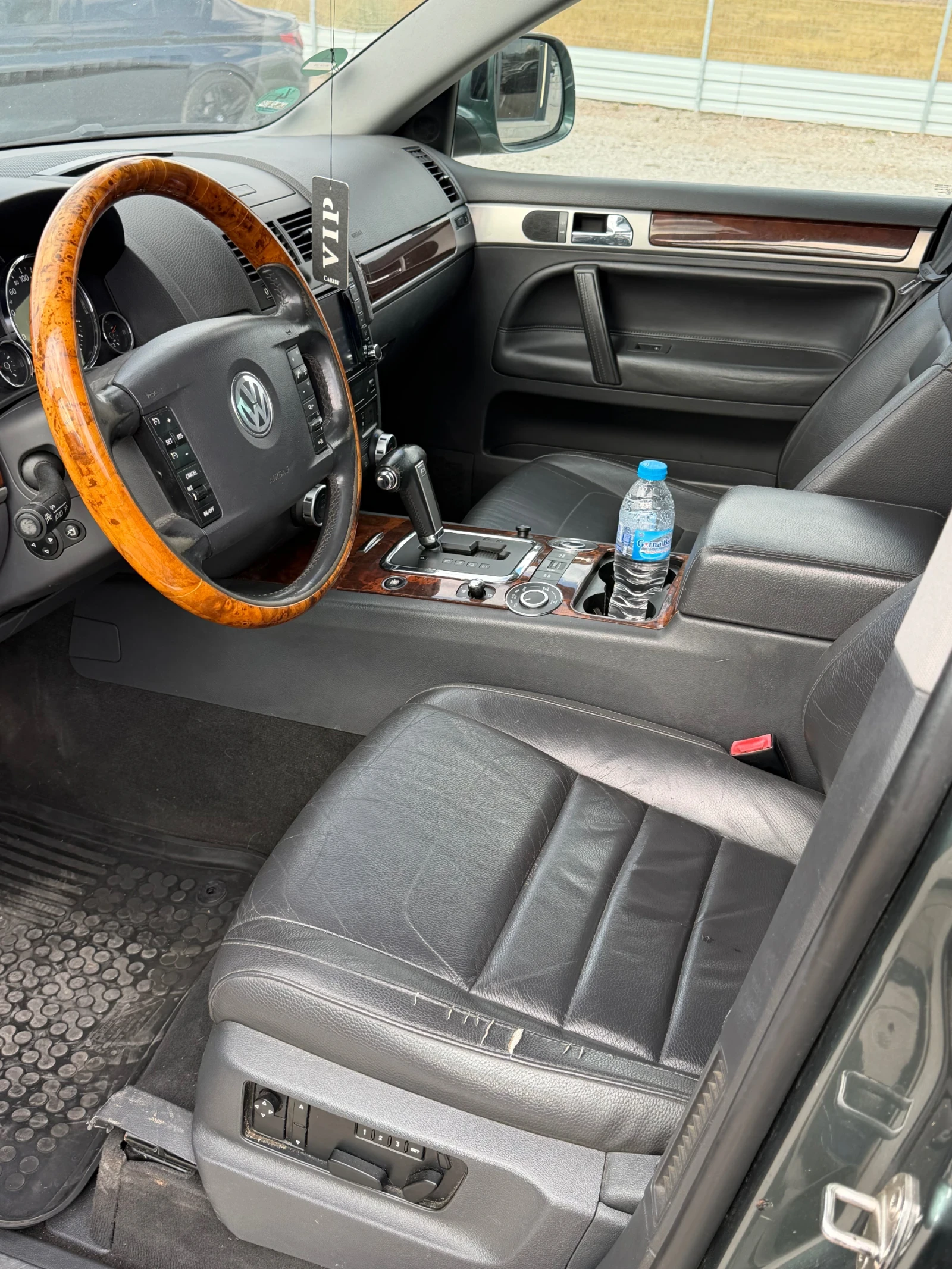 VW Touareg, снимка 7 - Автомобили и джипове - 56223471