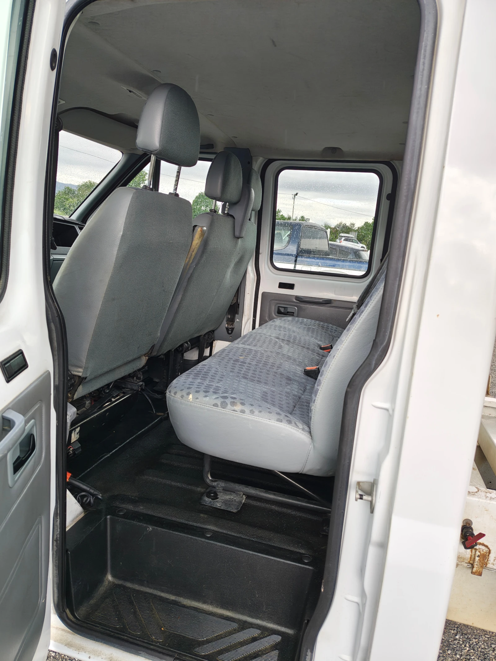 Ford Transit 2.5 дизел, снимка 9 - Бусове и автобуси - 54639824