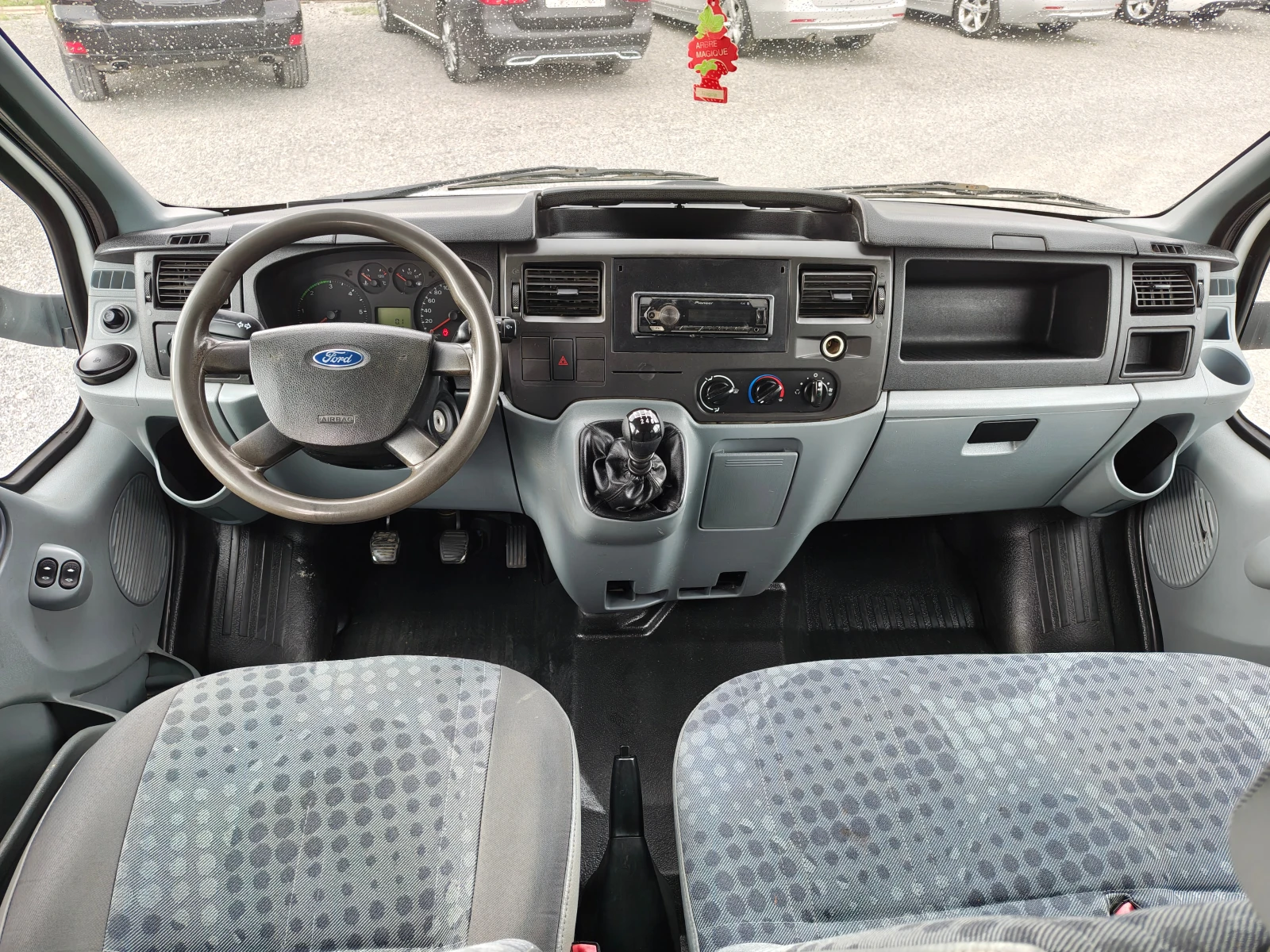Ford Transit 2.5 дизел, снимка 16 - Бусове и автобуси - 54639824
