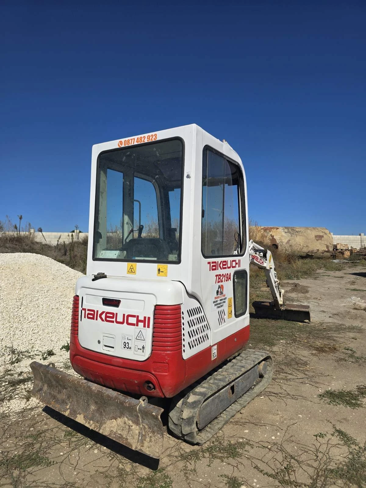 Багер Takeuchi Tb219a , снимка 2 - Индустриална техника - 56509398