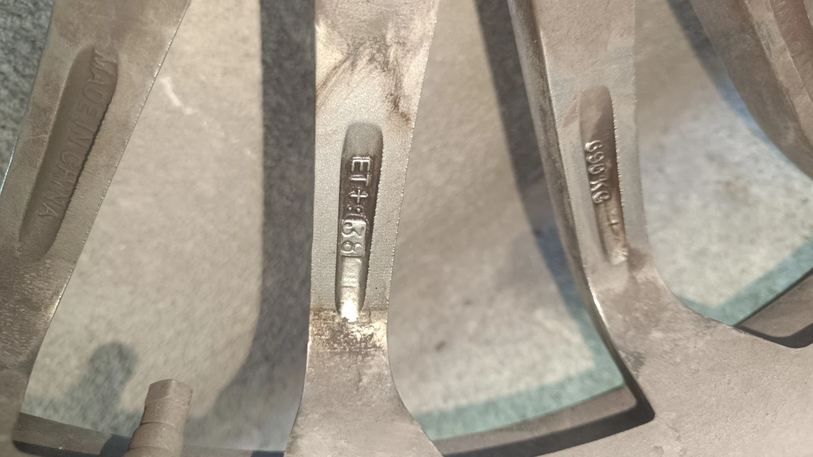 ���� � ������ 205/55R17 | Mobile.bg � ����������� 9