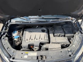 VW Touran 2.0TDi / Подгрев / Самопаркиране, снимка 13
