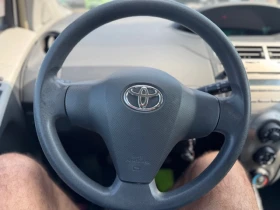 Обява за продажба на Toyota Yaris 1.0 I ~6 690 лв. - изображение 3