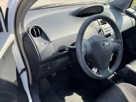 Обява за продажба на Toyota Yaris 1.0 I ~6 690 лв. - изображение 10