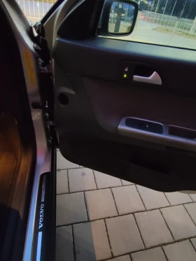 Volvo S40 1.8 газ/бензин - 2700 € / 5280.74 лв. - 35758907 14
