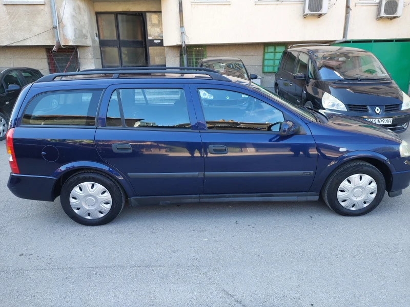 Opel Astra Limited edition, снимка 3 - Автомобили и джипове - 47364513