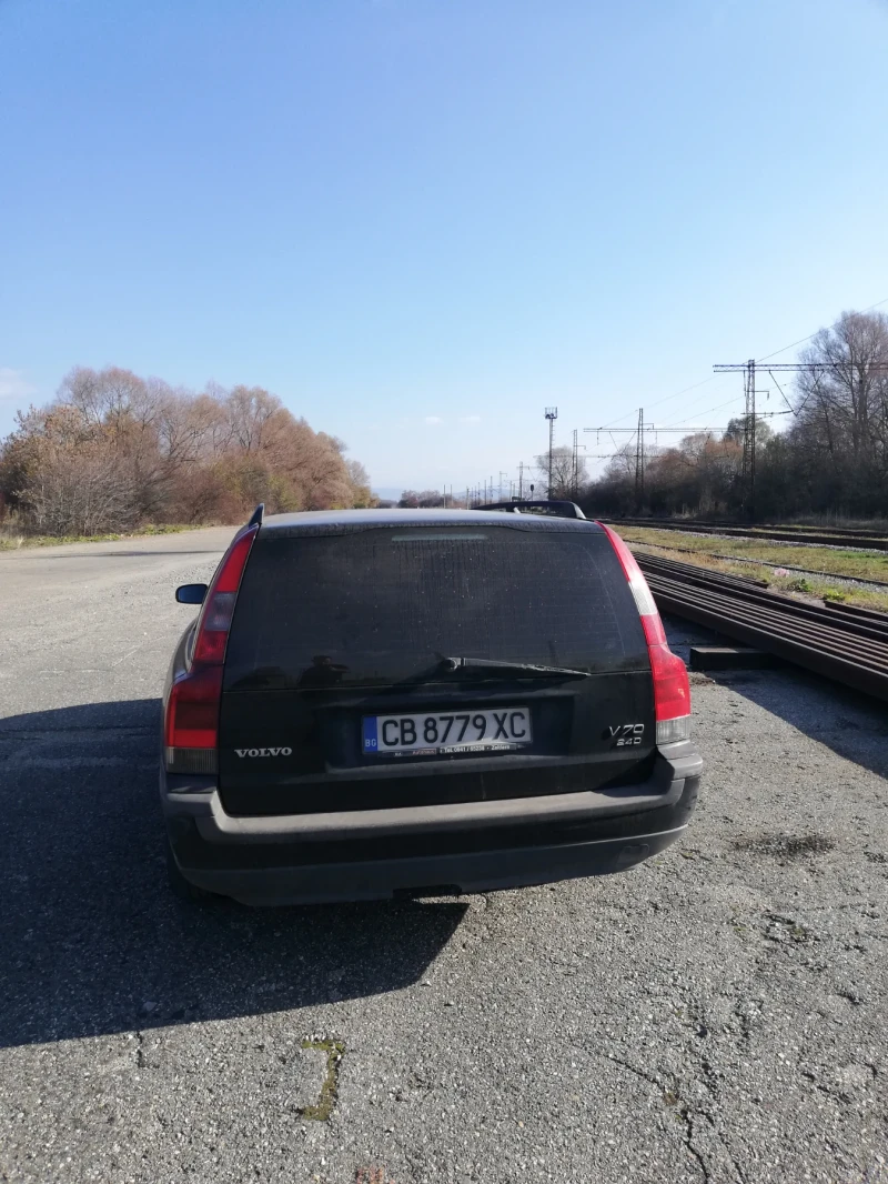 Volvo V70 V70 2.4, снимка 2 - Автомобили и джипове - 48022862