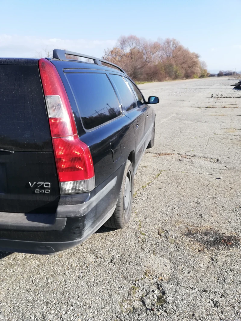 Volvo V70 V70 2.4, снимка 4 - Автомобили и джипове - 48022862