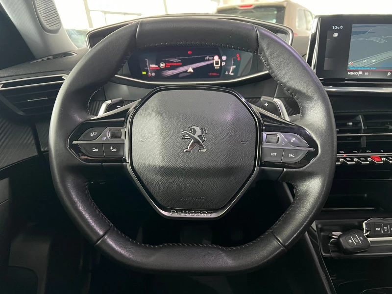 Peugeot 2008 ALLURE Keyless 3D Cockpit Carpley Led Navi Camera, снимка 9 - Автомобили и джипове - 48467870