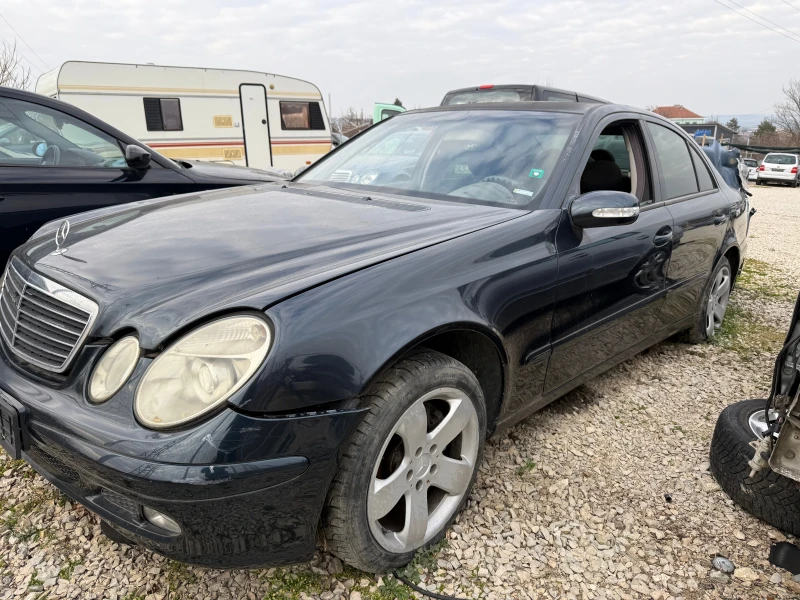 Mercedes-Benz E 220 2 броя, снимка 3 - Автомобили и джипове - 48999324