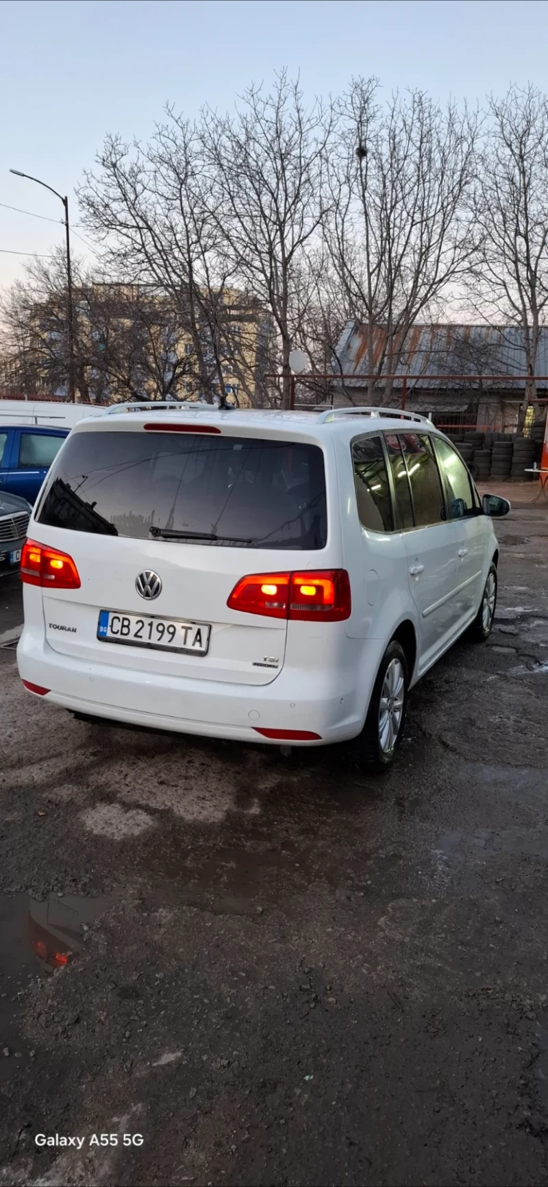 VW Touran, снимка 5 - Автомобили и джипове - 49100824