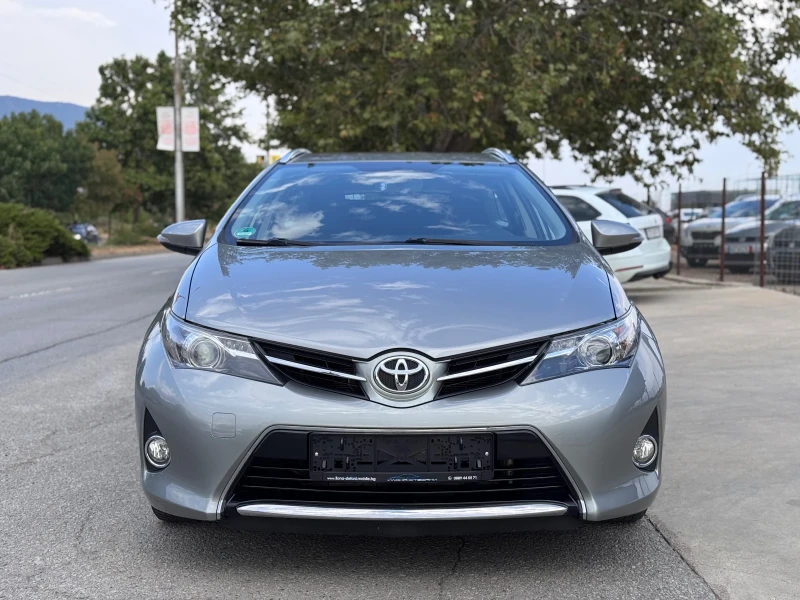 Toyota Auris 1.6i 132кс * Автоматик* , снимка 8 - Автомобили и джипове - 51461703
