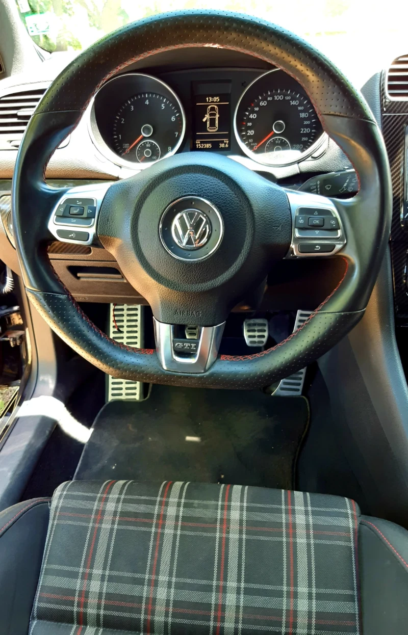 VW Golf GTi mk6, снимка 17 - Автомобили и джипове - 52203974
