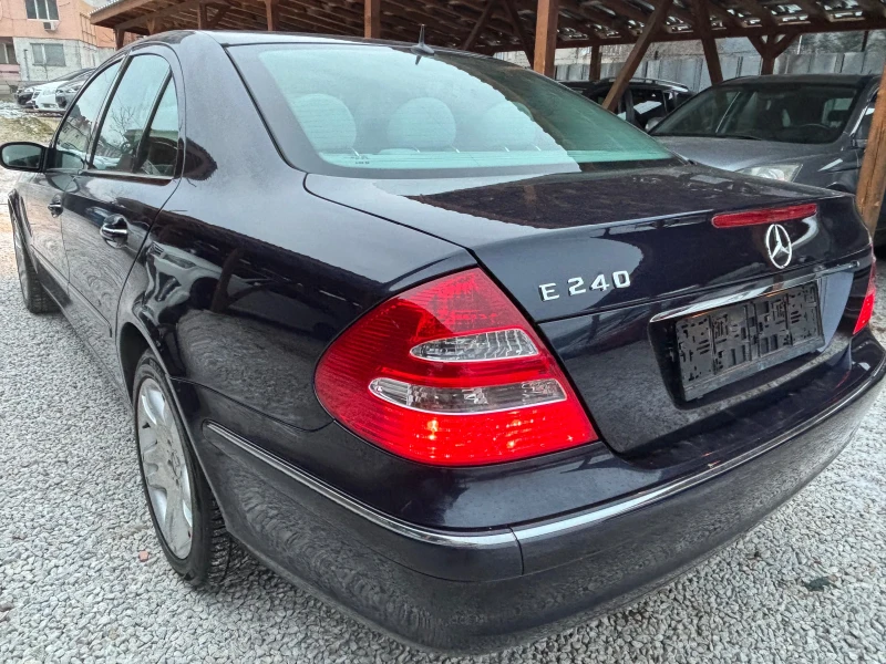 Mercedes-Benz E 240 184k км / FULL SERVICE HISTORY, снимка 2 - Автомобили и джипове - 53156124