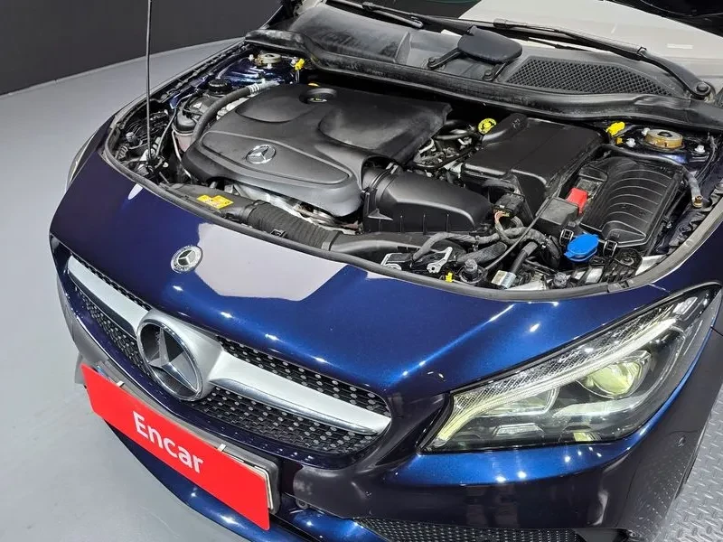 Mercedes-Benz CLA 2.5, снимка 6 - Автомобили и джипове - 54287637