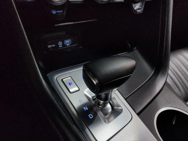 Genesis G70 2.2 Automatic, снимка 13 - Автомобили и джипове - 55598182