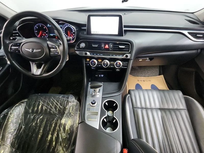 Genesis G70 2.2 Automatic, снимка 9 - Автомобили и джипове - 55598182