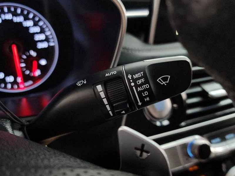 Genesis G70 2.2 Automatic, снимка 11 - Автомобили и джипове - 55598182