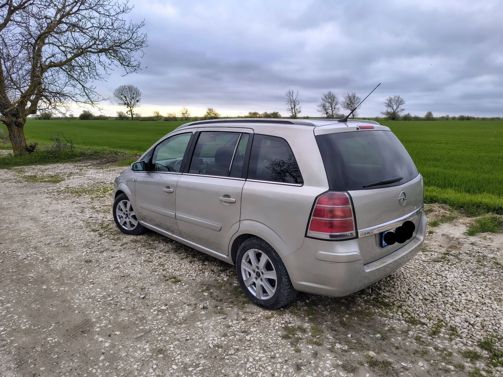 Opel Zafira  - изображение 6