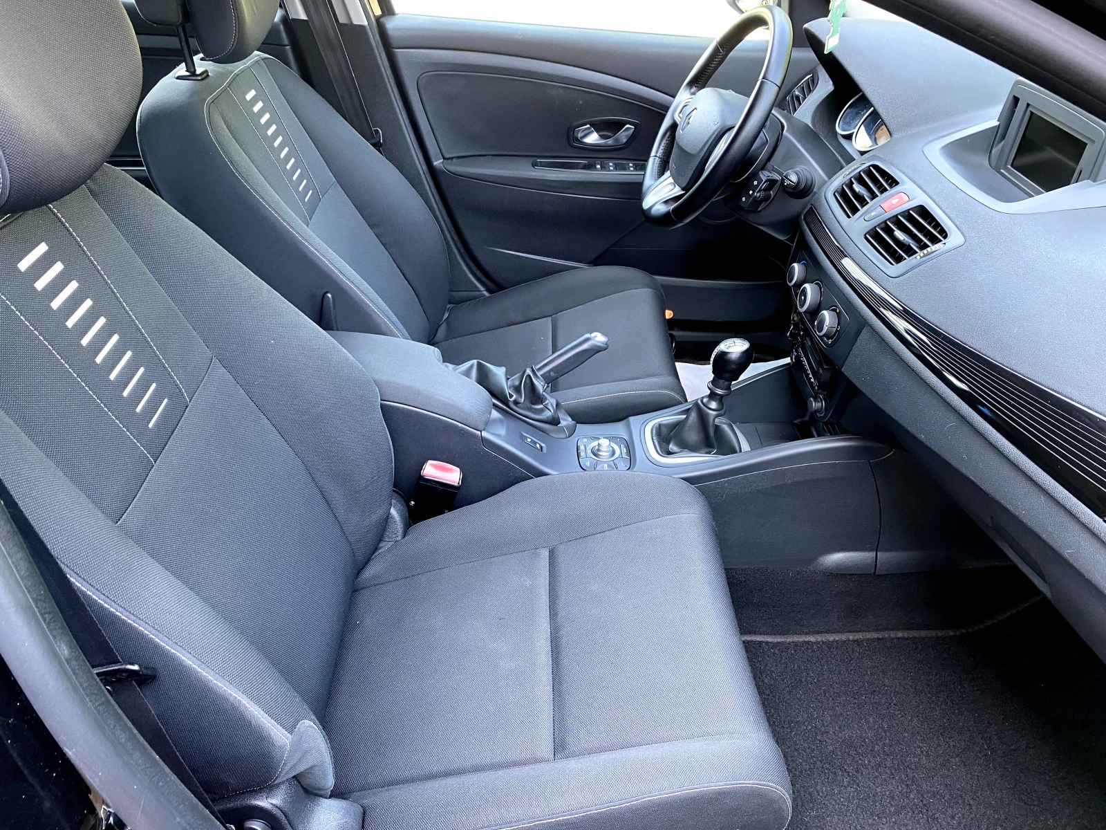 Renault Megane III 1.5dCi---БОНБОН--- - изображение 9