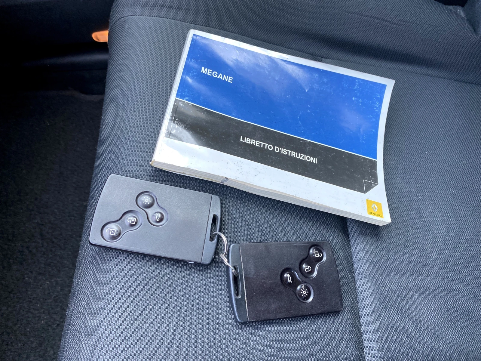 Renault Megane III 1.5dCi------ | Mobile.bg   13